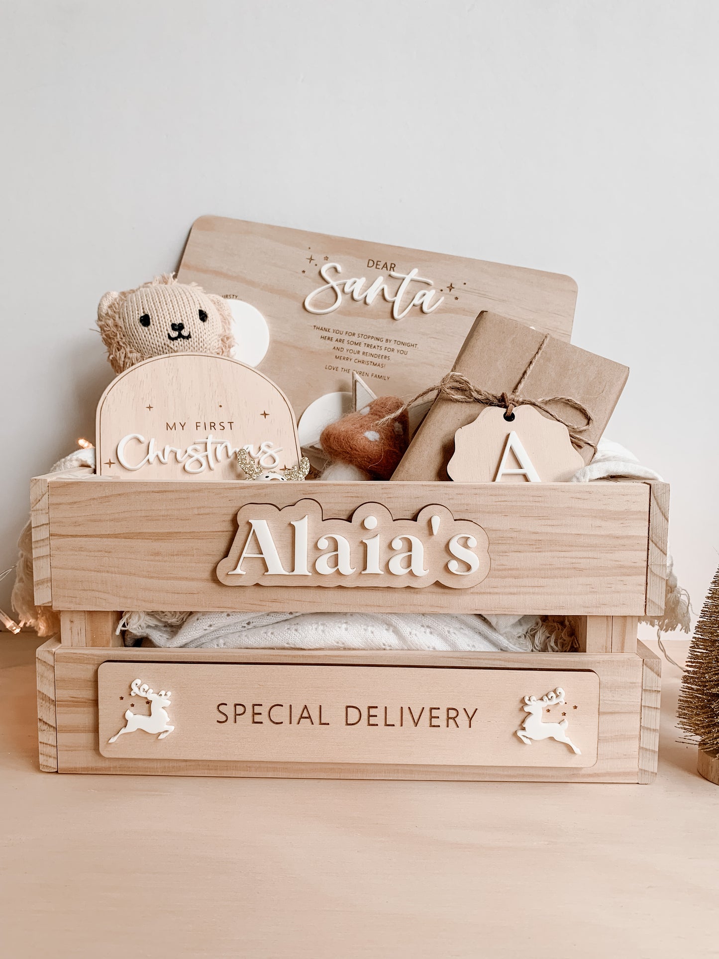 Interchangeable Christmas Crate